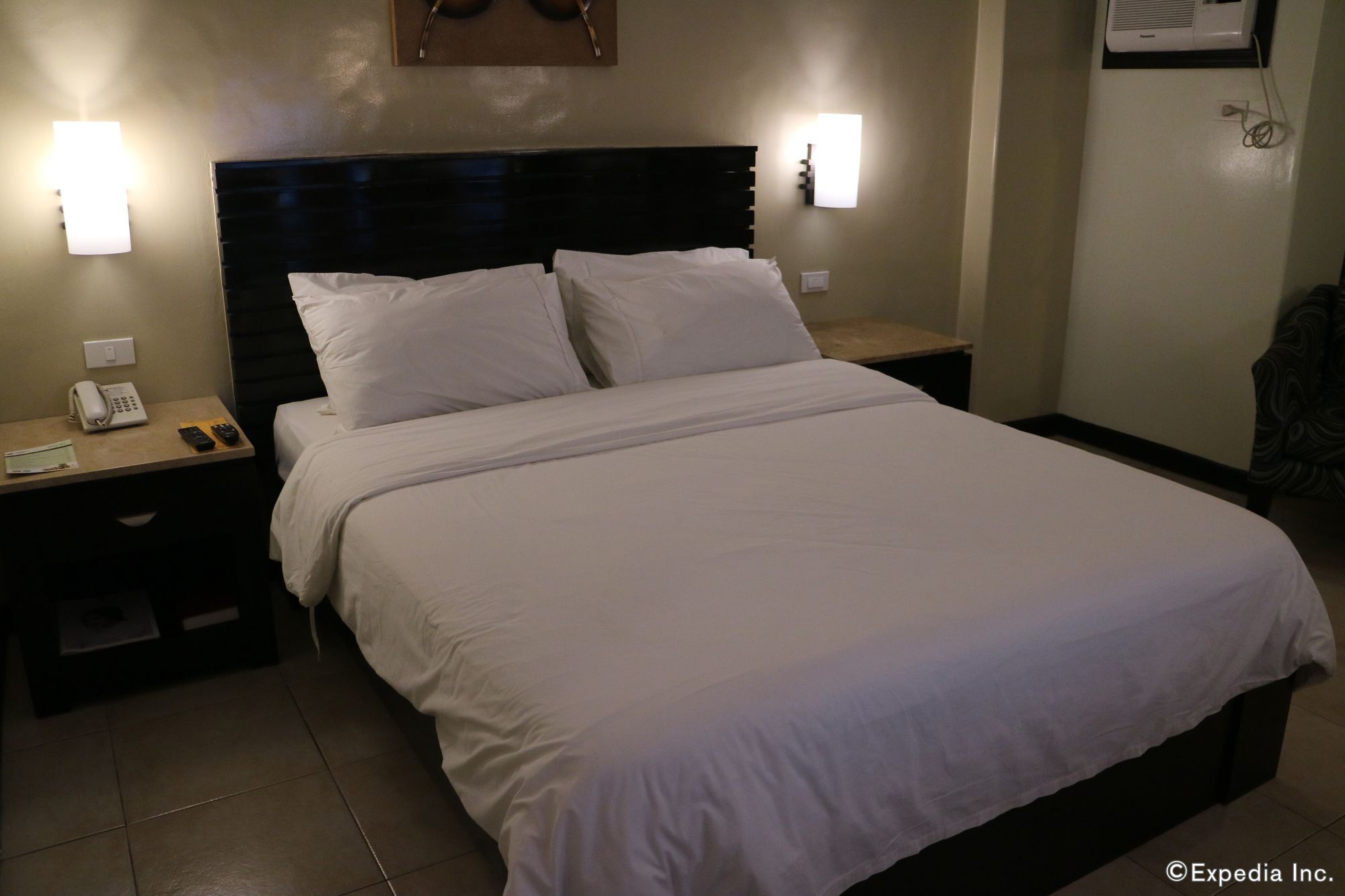 Mo2 Westown Hotel Iloilo Esterno foto