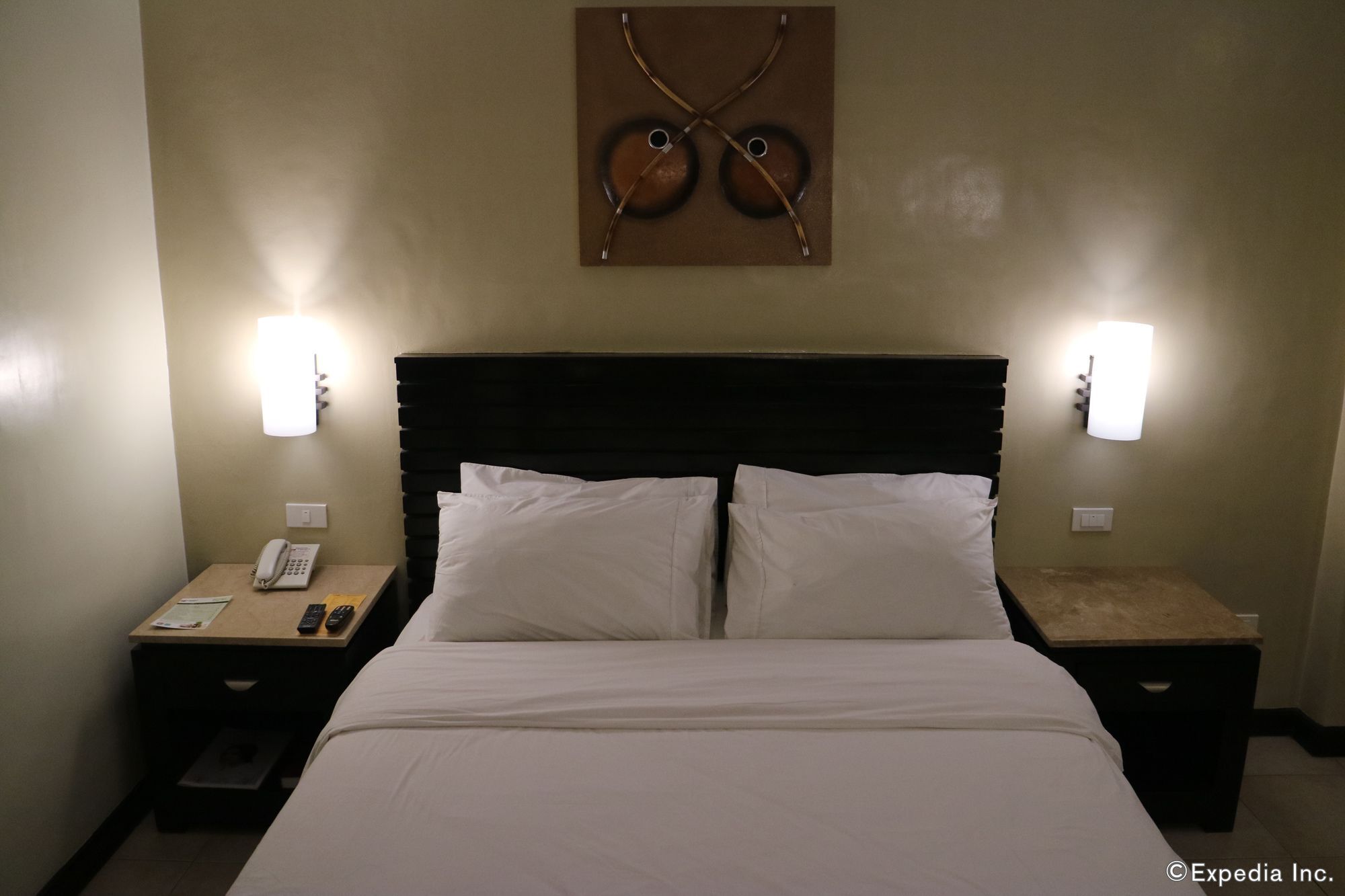 Mo2 Westown Hotel Iloilo Esterno foto