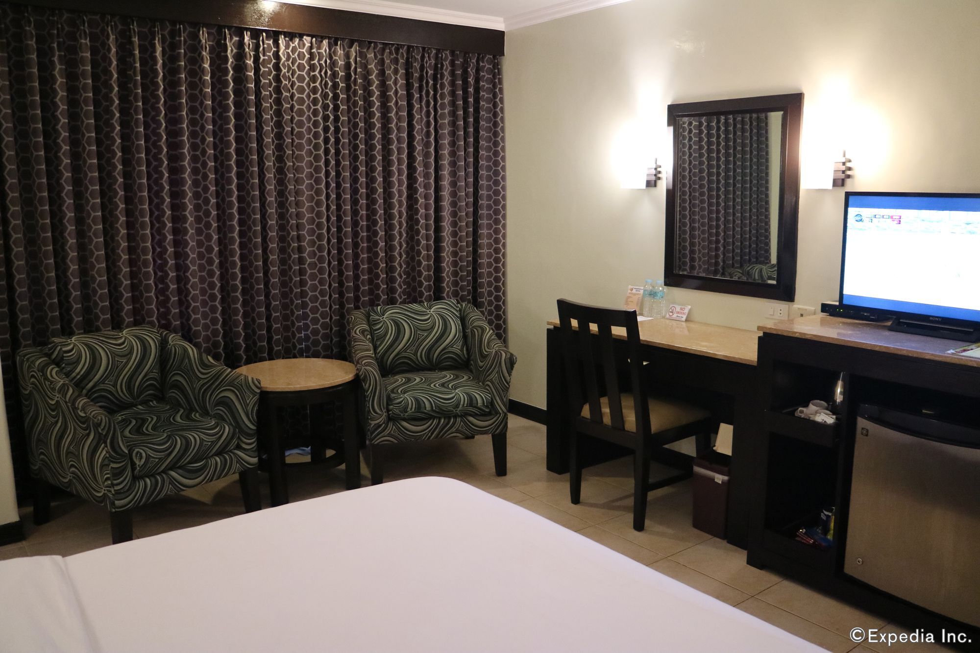 Mo2 Westown Hotel Iloilo Esterno foto