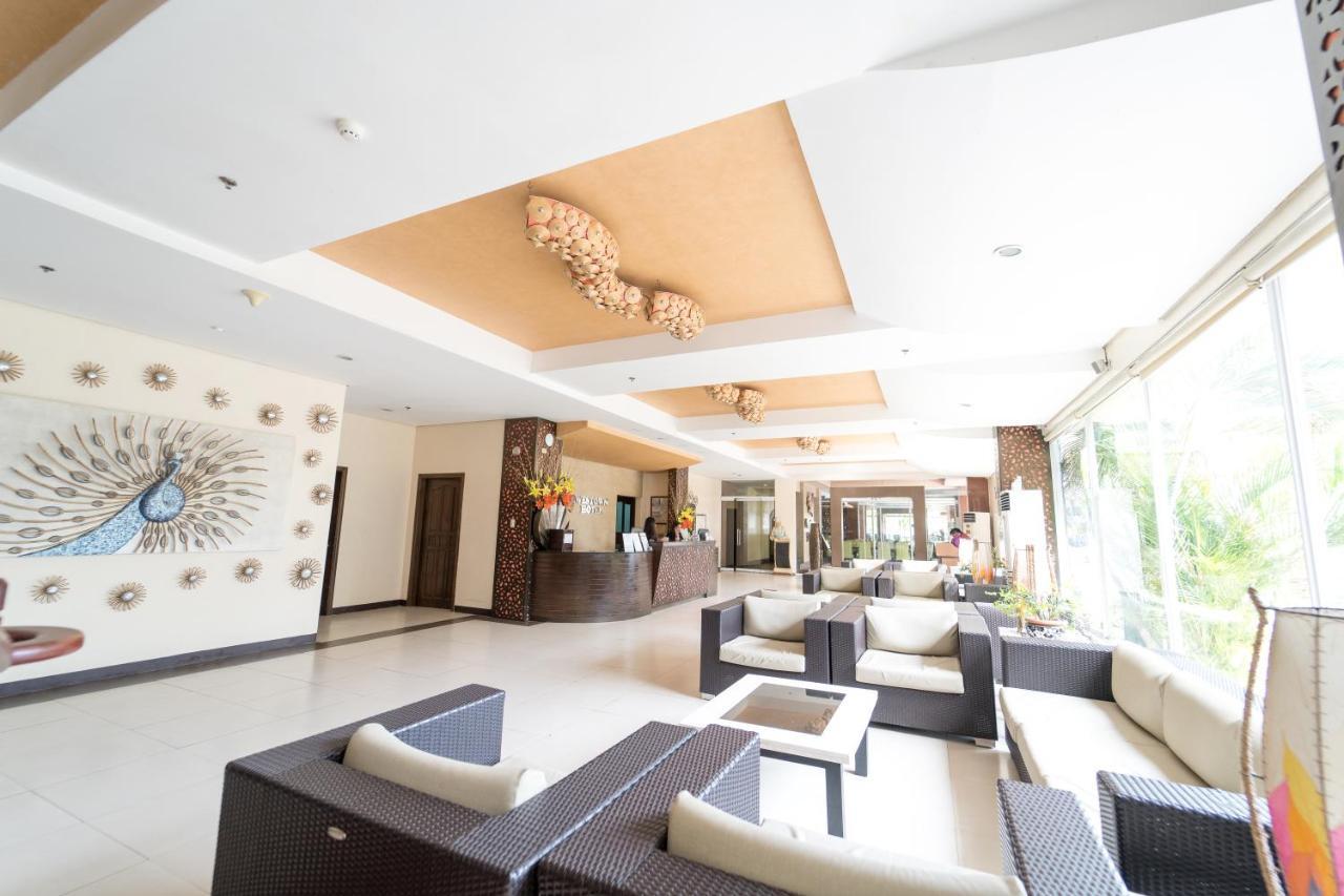 Mo2 Westown Hotel Iloilo Esterno foto